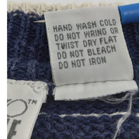 Vintage Nuovo Industriale Cardigan Sweater Size Medium Blue and White - Picture 9 of 9